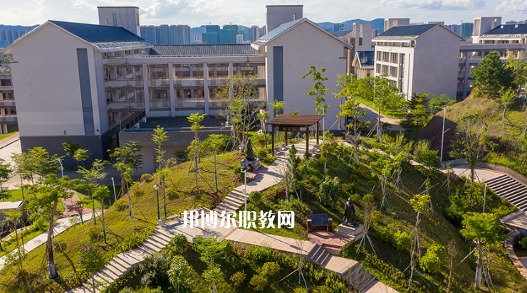 云南夏蒙衛(wèi)生學校2022年招生辦聯(lián)系電話