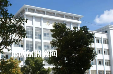 鹽源職業(yè)技術(shù)中學(xué)校2022年報名條件、招生要求、招生對象