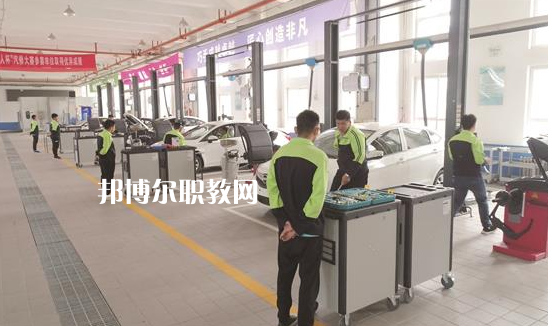 河北曲陽雕刻學(xué)校2022年學(xué)費(fèi)、收費(fèi)多少