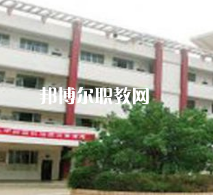 四川會理現(xiàn)代職業(yè)技術學校2022年報名條件、招生要求、招生對象