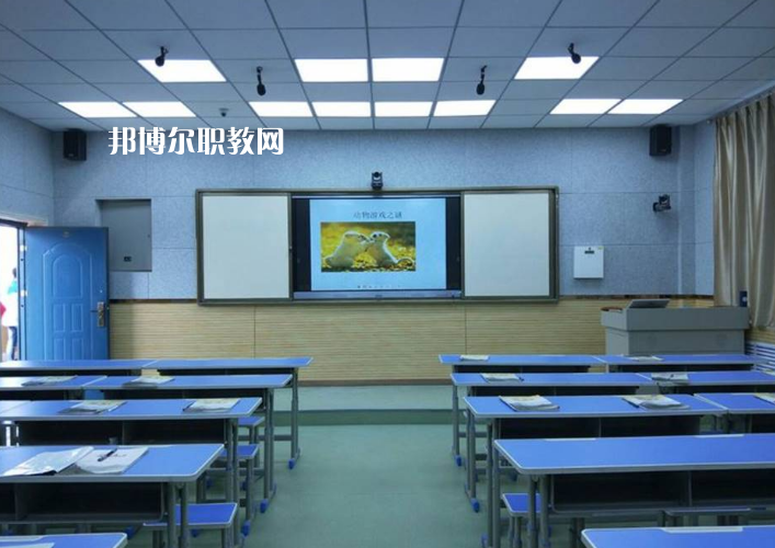 楊陵區(qū)職業(yè)教育中心2022年報(bào)名條件、招生要求、招生對象