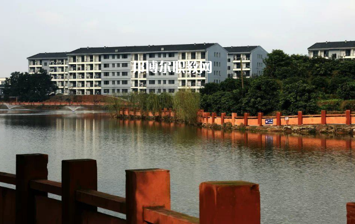 合江少岷職業(yè)技術(shù)學(xué)校怎么樣、好不好