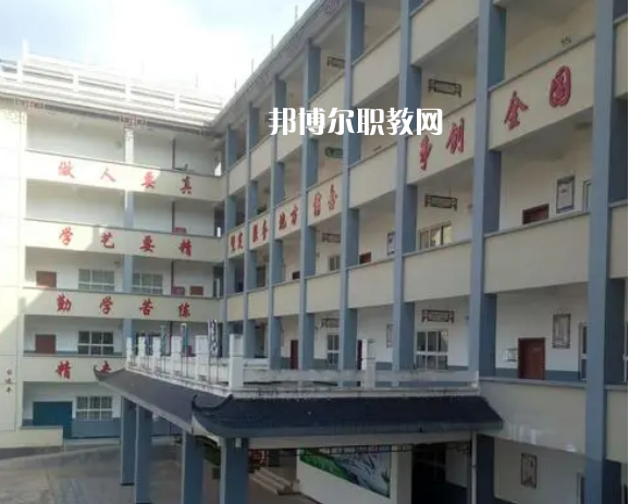 榕江縣中等職業(yè)學(xué)校2022年報(bào)名條件、招生要求、招生對(duì)象