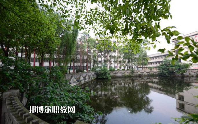 四川瀘縣建筑職業(yè)中專(zhuān)學(xué)校2022年學(xué)費(fèi)、收費(fèi)多少