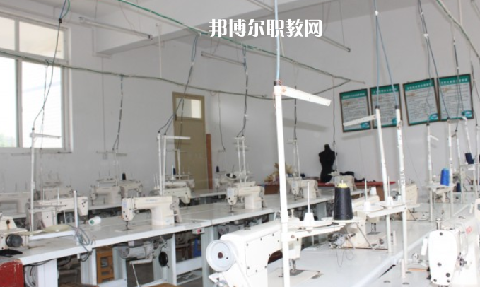 貞豐縣職業(yè)技術(shù)學(xué)校2022年報(bào)名條件、招生要求、招生對(duì)象