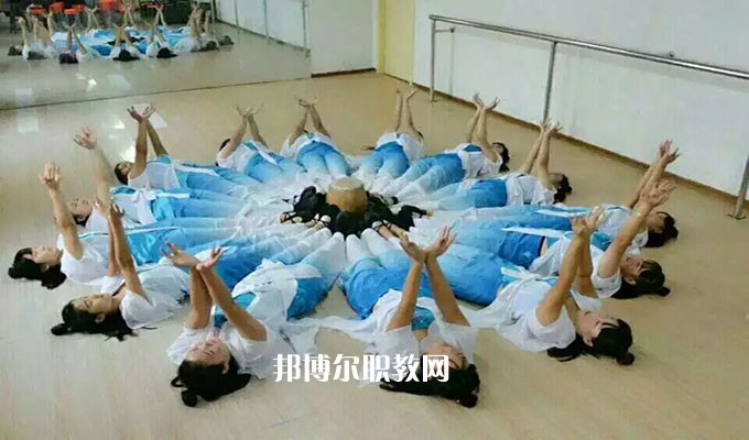 涿鹿縣職業(yè)技術(shù)教育中心2022年報(bào)名條件、招生要求、招生對(duì)象