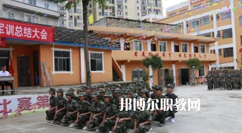 黔東南州工業(yè)學(xué)校2022年學(xué)費、收費多少