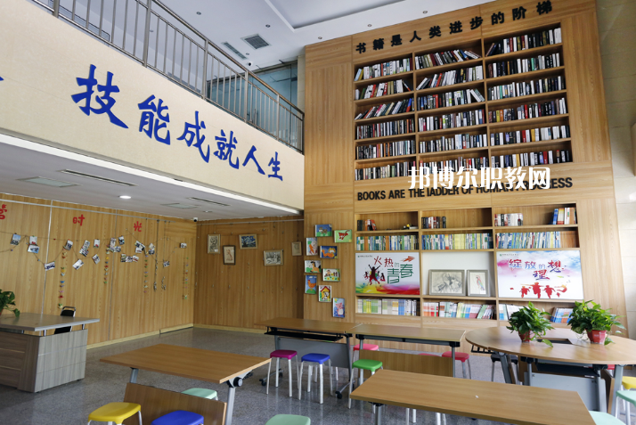 邯鄲經(jīng)濟(jì)管理中專學(xué)校2022年學(xué)費(fèi)、收費(fèi)多少