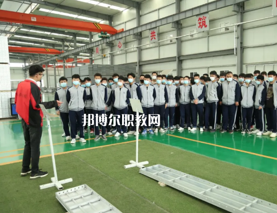 邯鄲建筑工程中專(zhuān)學(xué)校2022年報(bào)名條件、招生要求、招生對(duì)象