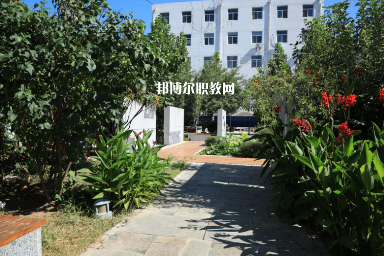 保定市第二職業(yè)中學(xué)2022年學(xué)費(fèi)、收費(fèi)多少