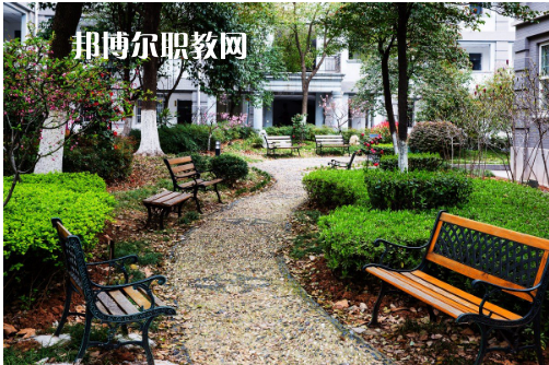 南京財(cái)經(jīng)高等職業(yè)技術(shù)學(xué)校2022年報(bào)名條件、招生要求、招生對(duì)象