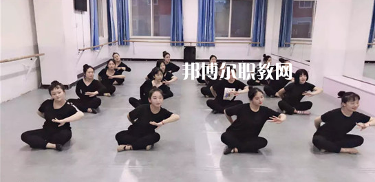 承德科技管理工程學(xué)校2022年學(xué)費、收費多少