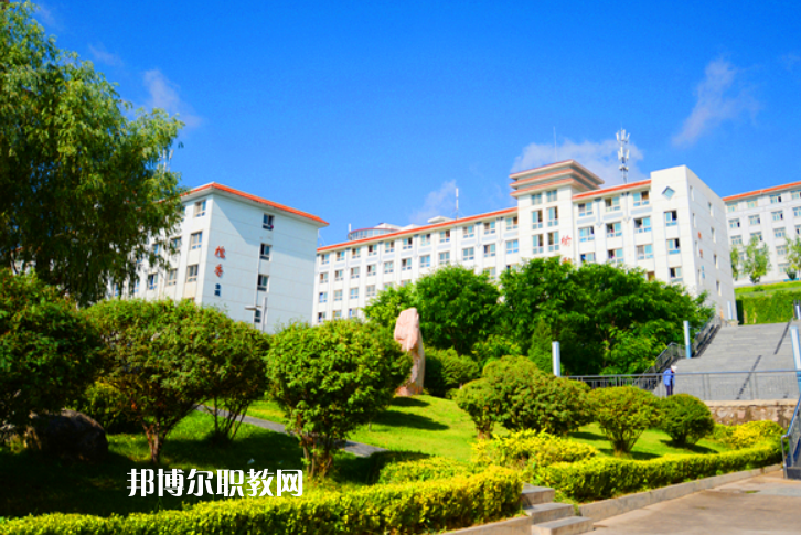 元陽(yáng)縣民族職業(yè)高級(jí)中學(xué)2022年學(xué)費(fèi)、收費(fèi)多少