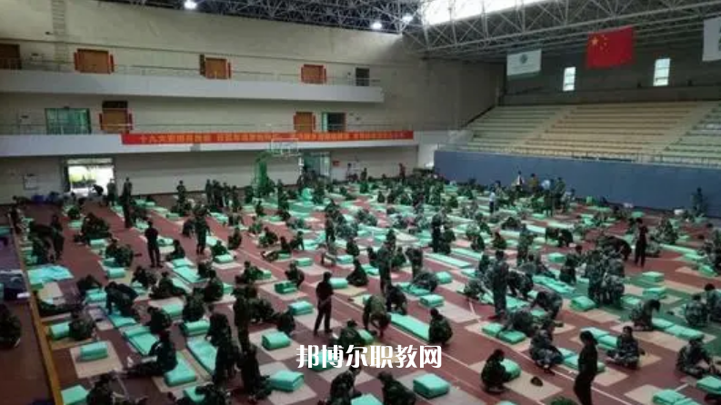 重慶行知高級技工學(xué)校2022年報名條件、招生要求、招生對象