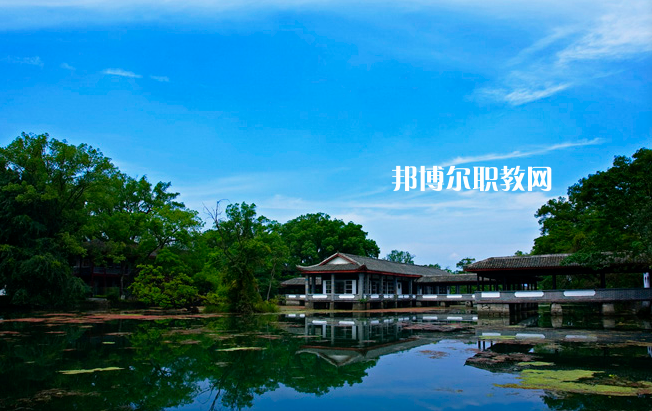 廣西桂林農(nóng)業(yè)學(xué)校2022年報(bào)名條件、招生要求、招生對(duì)象