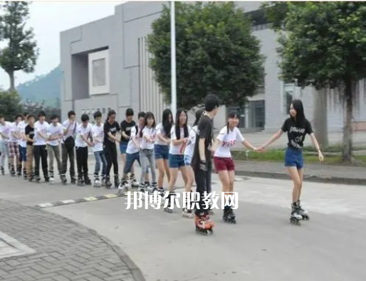 內(nèi)江大千職業(yè)技術(shù)學(xué)校2022年報(bào)名條件、招生要求、招生對象
