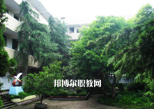 內(nèi)江求是職業(yè)技術(shù)學(xué)校2022年報(bào)名條件、招生要求、招生對(duì)象