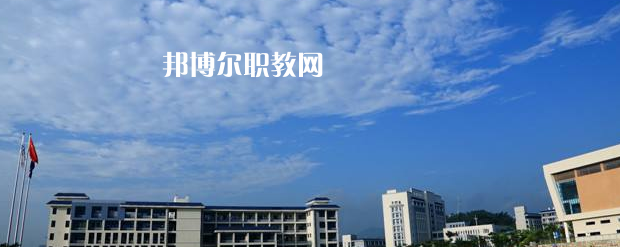 惠州東江職業(yè)技術學校2022年報名條件、招生要求、招生對象
