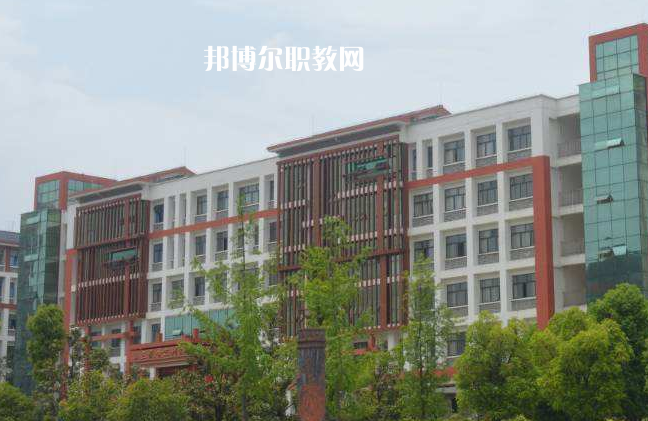 黔西南民族職業(yè)技術(shù)學(xué)院(中職部)2022年報名條件、招生要求、招生對象
