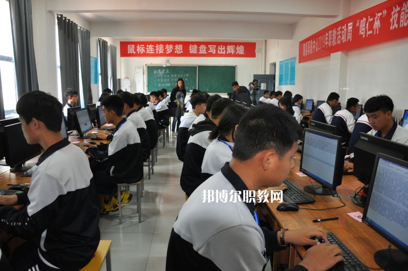 魏縣綜合職業(yè)技術(shù)教育中心2022年報(bào)名條件、招生要求、招生對(duì)象