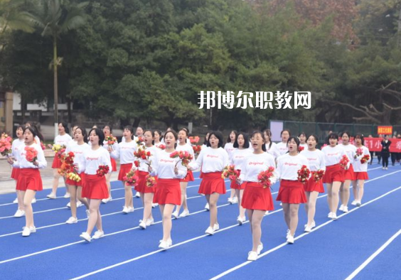 內(nèi)江鐵路機械學(xué)校怎么樣、好不好
