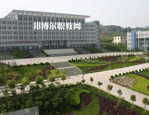 重慶萬州三峽服裝藝術學校2022年報名條件、招生要求、招生對象