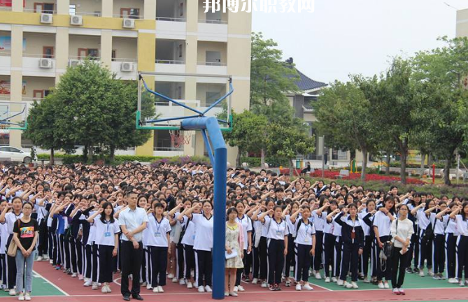 揭陽衛(wèi)生學(xué)校2022年報(bào)名條件、招生要求、招生對象