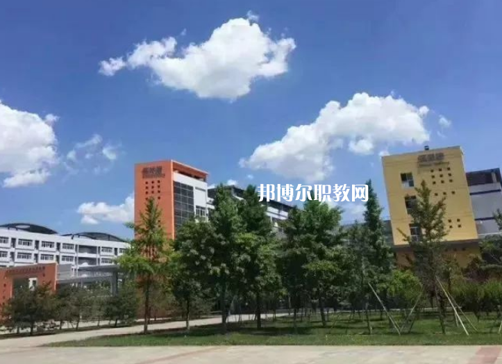 紅河州民族師范學(xué)校2022年學(xué)費(fèi)、收費(fèi)多少