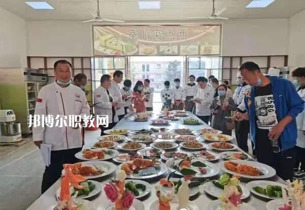 淮北市烈山區(qū)中等專業(yè)學(xué)校2022年報(bào)名條件、招生要求、招生對象