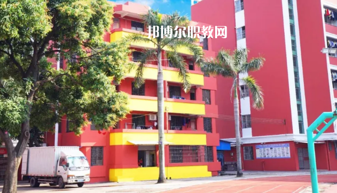 佛山實驗技工學(xué)校2022年報名條件、招生要求、招生對象 
