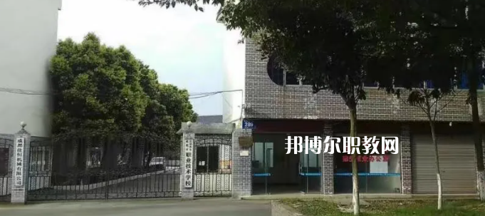 成都莊園機電職業(yè)技術(shù)學校怎么樣、好不好