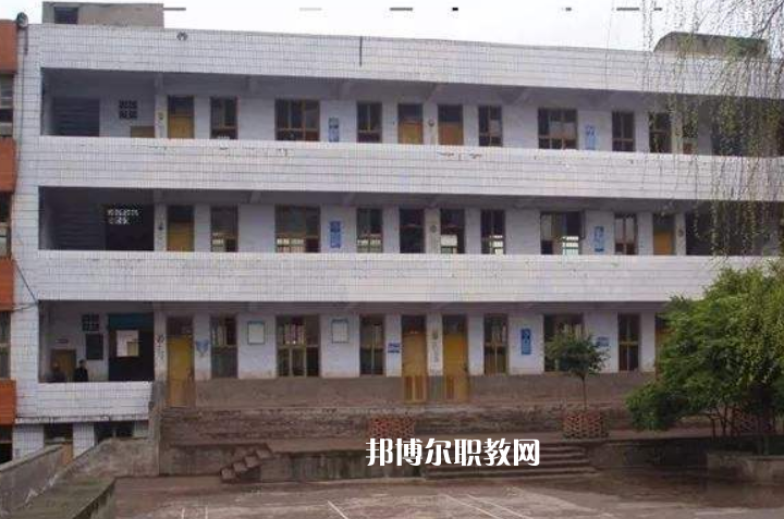 岳池白廟職業(yè)中學(xué)校2022年報(bào)名條件、招生要求、招生對(duì)象