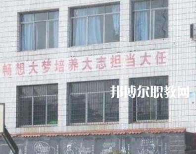 鄰水柑子職業(yè)技術學校2022年報名條件、招生要求、招生對象