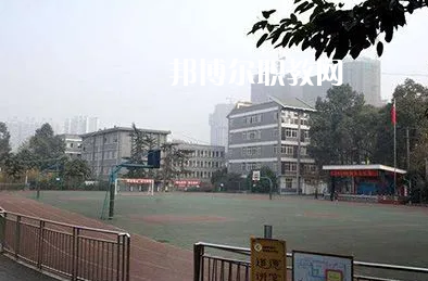 成都市現(xiàn)代制造職業(yè)技術(shù)學校2022年學費、收費多少