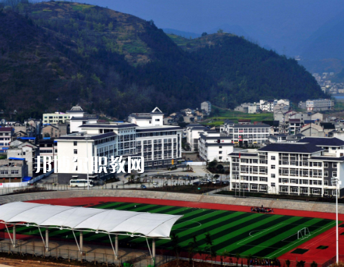 重慶巫溪職業(yè)教育中心2022年報名條件、招生要求、招生對象