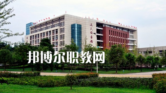 西南醫(yī)科大學(xué)護(hù)理學(xué)院附屬衛(wèi)生學(xué)校2022年報(bào)名條件、招生要求、招生對(duì)象