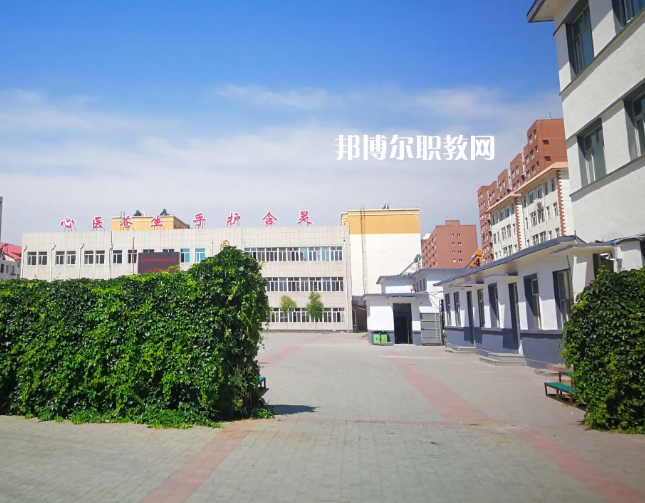 赤峰衛(wèi)生學(xué)校2022年報(bào)名條件、招生要求、招生對(duì)象