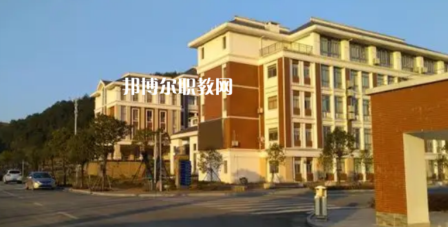福建閩北衛(wèi)生學(xué)校2022年報(bào)名條件、招生要求、招生對(duì)象