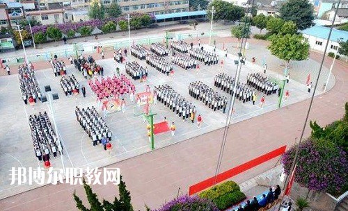 云龍縣民族職業(yè)高級(jí)中學(xué)報(bào)名條件、招生要求、招生對(duì)象