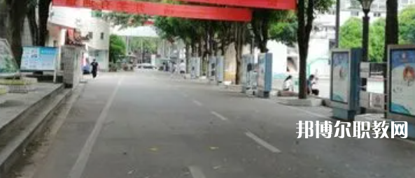 柳州機(jī)電工業(yè)學(xué)校2022年報名條件、招生要求、招生對象