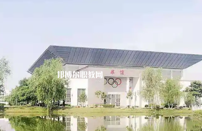 江蘇高淳中等專業(yè)學校2022年報名條件、招生要求、招生對象