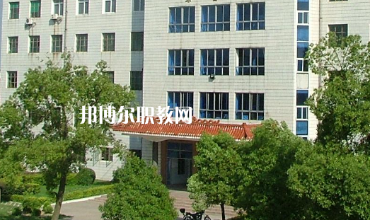 武漢黃陂職業(yè)技術(shù)學(xué)校2022年報(bào)名條件、招生要求、招生對象