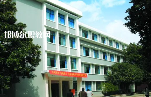 黃石藝術(shù)學(xué)校2022年報名條件、招生要求、招生對象