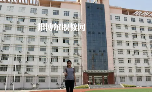 孝感高級(jí)技工學(xué)校2022年報(bào)名條件、招生要求、招生對(duì)象
