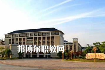 江漢油田職業(yè)技術(shù)學(xué)校2022年報名條件、招生要求、招生對象