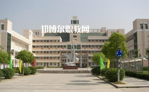 荊州職業(yè)教育中心2022年報名條件、招生要求、招生對象
