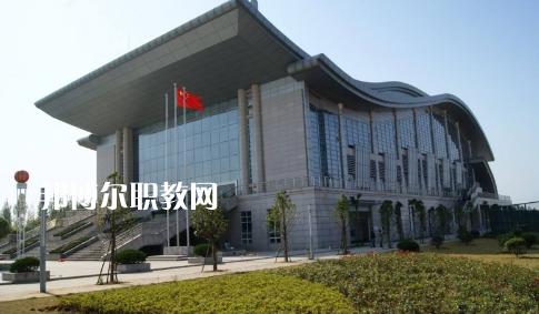武漢體育運(yùn)動(dòng)學(xué)校2022年報(bào)名條件、招生要求、招生對(duì)象