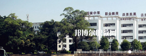 桂林市旅游職業(yè)中等專業(yè)學(xué)校2022年報名條件、招生要求、招生對象