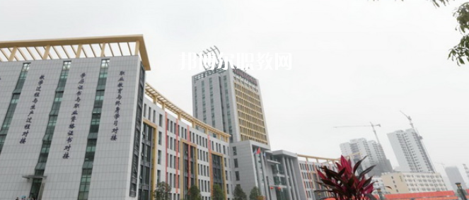 河池職業(yè)教育中心學(xué)校2022年怎么樣、好不好