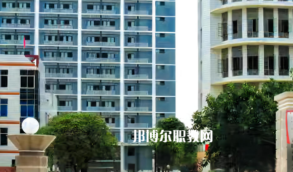 南寧工貿(mào)職業(yè)技術(shù)學校2022年學費、收費多少